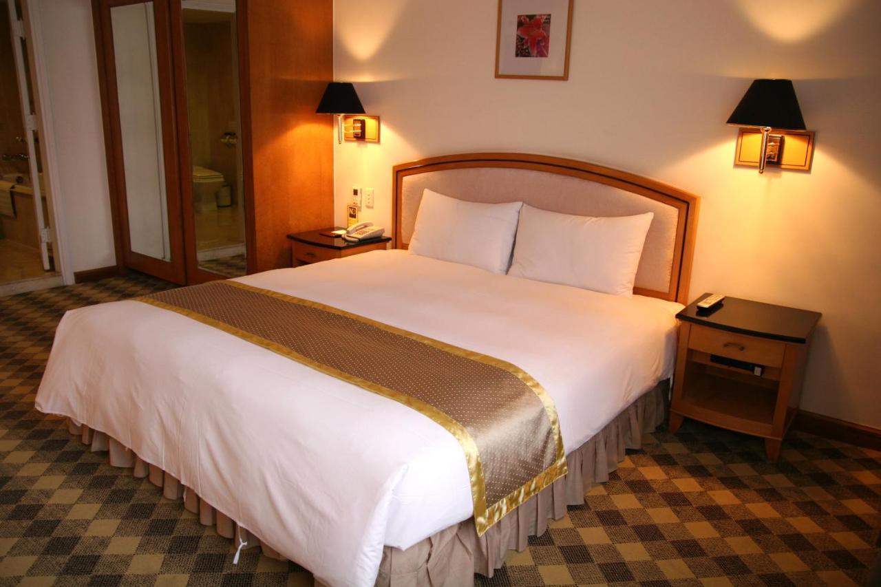 Hometel Hotel Kao-siung Exteriér fotografie